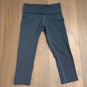 Nike Striped Cropped Workout Leggings